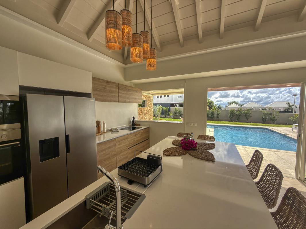 14.Location Villa piscine vue mer St François Guadeloupe_Cuisine